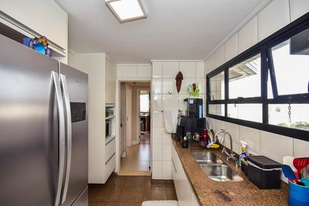 Apartamento à venda com 229m², 4 quartos e 4 vagasCozinha