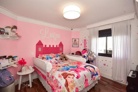 Apartamento à venda com 229m², 4 quartos e 4 vagasQuarto 2