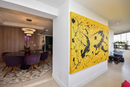 Apartamento à venda com 229m², 4 quartos e 4 vagasVaranda da Sala