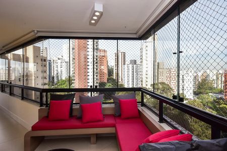 Apartamento à venda com 229m², 4 quartos e 4 vagasVaranda da Sala