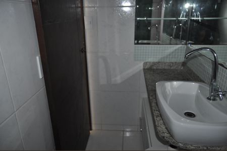 Apartamento à venda com 64m², 2 quartos e 1 vagaBanheiro