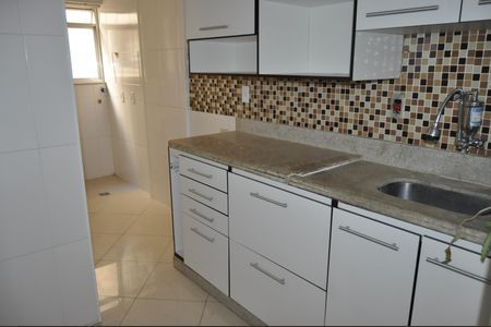 Apartamento à venda com 64m², 2 quartos e 1 vagaCozinha