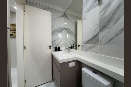 Apartamento à venda com 63m², 2 quartos e 2 vagasBanheiro da suíte