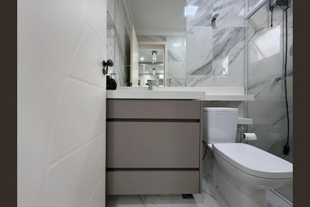 Apartamento à venda com 63m², 2 quartos e 2 vagasBanheiro da suíte