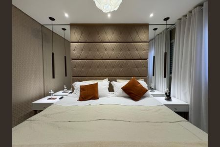 Quarto de apartamento à venda com 2 quartos, 63m² em Vila Santo Alberto, Santo André