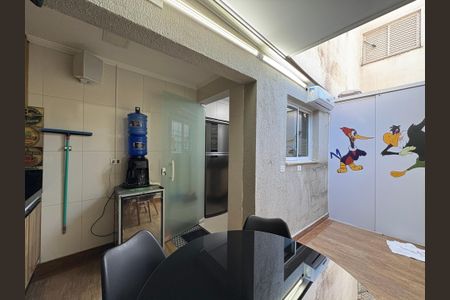 Apartamento à venda com 63m², 2 quartos e 2 vagasÁrea gourmet