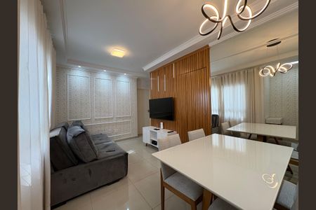 Sala de apartamento à venda com 2 quartos, 63m² em Vila Santo Alberto, Santo André