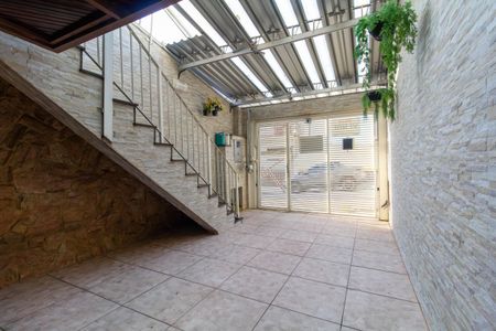 Casa à venda com 93m², 2 quartos e 2 vagasGaragem