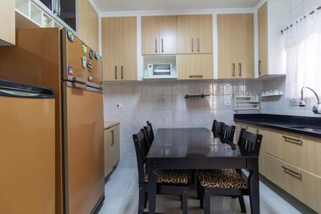 Casa à venda com 93m², 2 quartos e 2 vagasCozinha