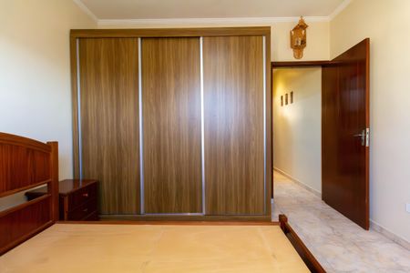 Casa à venda com 93m², 2 quartos e 2 vagasQuarto 2