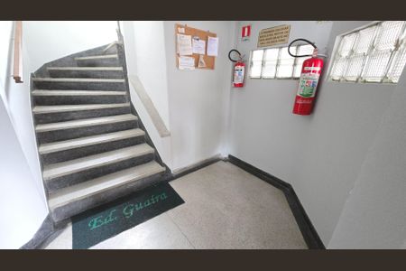 Apartamento para alugar com 120m², 3 quartos e 1 vagaEscada