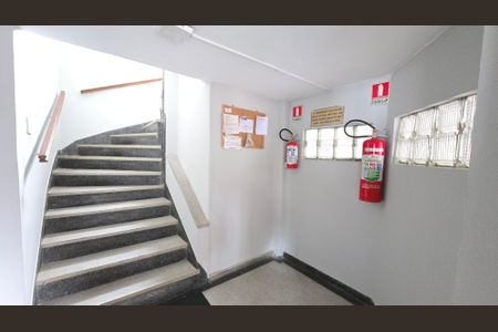 Apartamento para alugar com 120m², 3 quartos e 1 vagaEscada