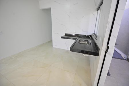 Casa para alugar com 150m², 2 quartos e 2 vagasCozinha