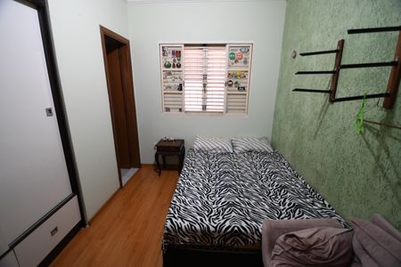 Casa à venda com 230m², 4 quartos e 5 vagasSuíte 1