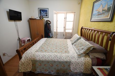 Casa à venda com 230m², 4 quartos e 5 vagasSuíte 3