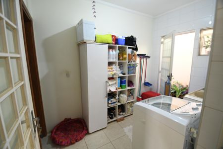 Casa à venda com 230m², 4 quartos e 5 vagasÁrea de Serviço