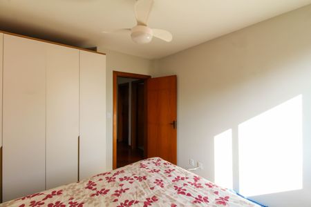 Apartamento à venda com 304m², 4 quartos e 2 vagas Apartamento à venda com 304m², 4 quartos e 2 vagasQuarto 2