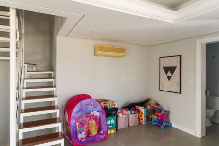 Apartamento à venda com 304m², 4 quartos e 2 vagas Apartamento à venda com 304m², 4 quartos e 2 vagasSala 2