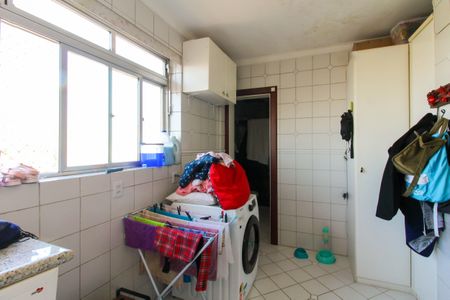 Apartamento à venda com 304m², 4 quartos e 2 vagas Apartamento à venda com 304m², 4 quartos e 2 vagasÁrea de Serviço