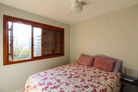 Apartamento à venda com 304m², 4 quartos e 2 vagas Apartamento à venda com 304m², 4 quartos e 2 vagasQuarto 2