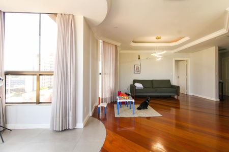 Apartamento à venda com 304m², 4 quartos e 2 vagas Apartamento à venda com 304m², 4 quartos e 2 vagasSala 1