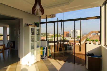 Apartamento à venda com 304m², 4 quartos e 2 vagas Apartamento à venda com 304m², 4 quartos e 2 vagasÁrea gourmet