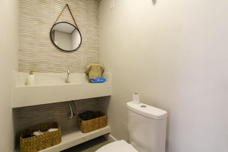 Apartamento à venda com 304m², 4 quartos e 2 vagas Apartamento à venda com 304m², 4 quartos e 2 vagasLavabo