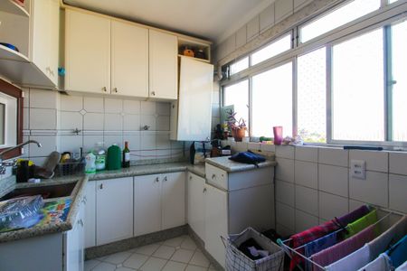 Apartamento à venda com 304m², 4 quartos e 2 vagas Apartamento à venda com 304m², 4 quartos e 2 vagasÁrea de Serviço
