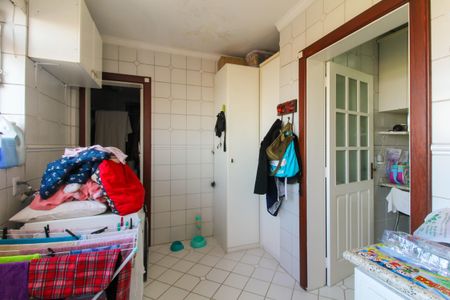 Apartamento à venda com 304m², 4 quartos e 2 vagas Apartamento à venda com 304m², 4 quartos e 2 vagasÁrea de Serviço