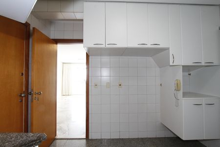 Apartamento à venda com 199m², 3 quartos e 4 vagasCozinha