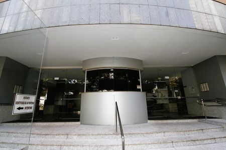 Apartamento à venda com 199m², 3 quartos e 4 vagasEntrada