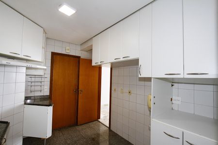 Apartamento à venda com 199m², 3 quartos e 4 vagasCozinha