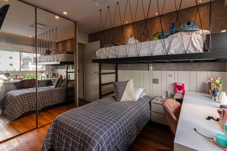 Apartamento à venda com 185m², 4 quartos e 4 vagasSuíte 2