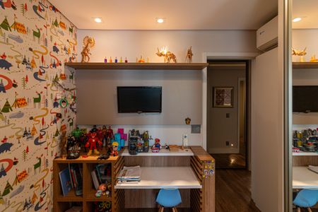 Apartamento à venda com 185m², 4 quartos e 4 vagasQuarto 2