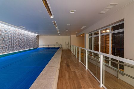 Apartamento à venda com 185m², 4 quartos e 4 vagasÁrea comum - Piscina Coberta