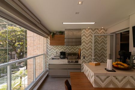 Apartamento à venda com 185m², 4 quartos e 4 vagasVaranda gourmet