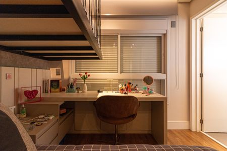 Apartamento à venda com 185m², 4 quartos e 4 vagasSuíte 2