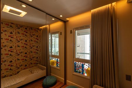 Apartamento à venda com 185m², 4 quartos e 4 vagasQuarto 2