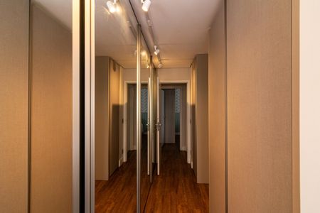 Apartamento à venda com 185m², 4 quartos e 4 vagasCorredor