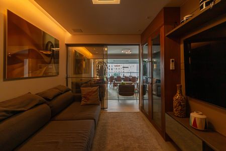 Apartamento à venda com 185m², 4 quartos e 4 vagasSala de TV