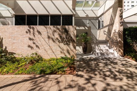 Apartamento à venda com 185m², 4 quartos e 4 vagasFachada e portaria