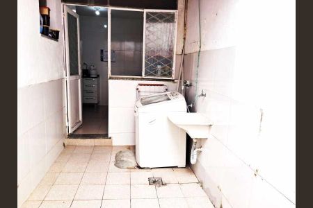 Casa à venda com 40m², 2 quartos e sem vaga