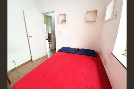 Casa à venda com 40m², 2 quartos e sem vaga