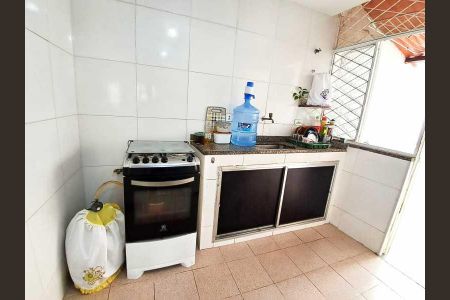 Casa à venda com 40m², 2 quartos e sem vaga