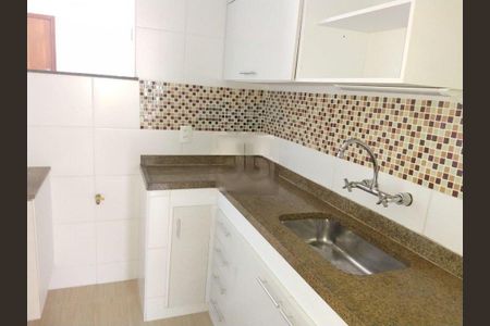Apartamento à venda com 94m², 2 quartos e sem vaga
