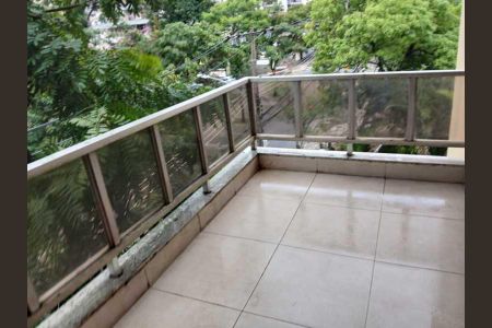 Apartamento à venda com 76m², 2 quartos e 1 vaga