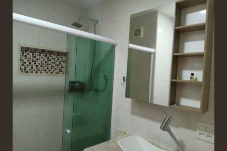 Apartamento à venda com 76m², 2 quartos e 1 vaga