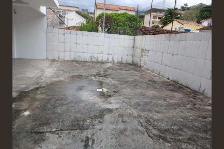 Apartamento à venda com 76m², 2 quartos e 1 vaga