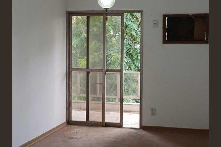 Apartamento à venda com 76m², 2 quartos e 1 vaga