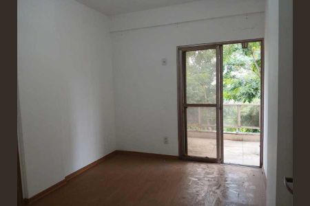 Apartamento à venda com 76m², 2 quartos e 1 vaga